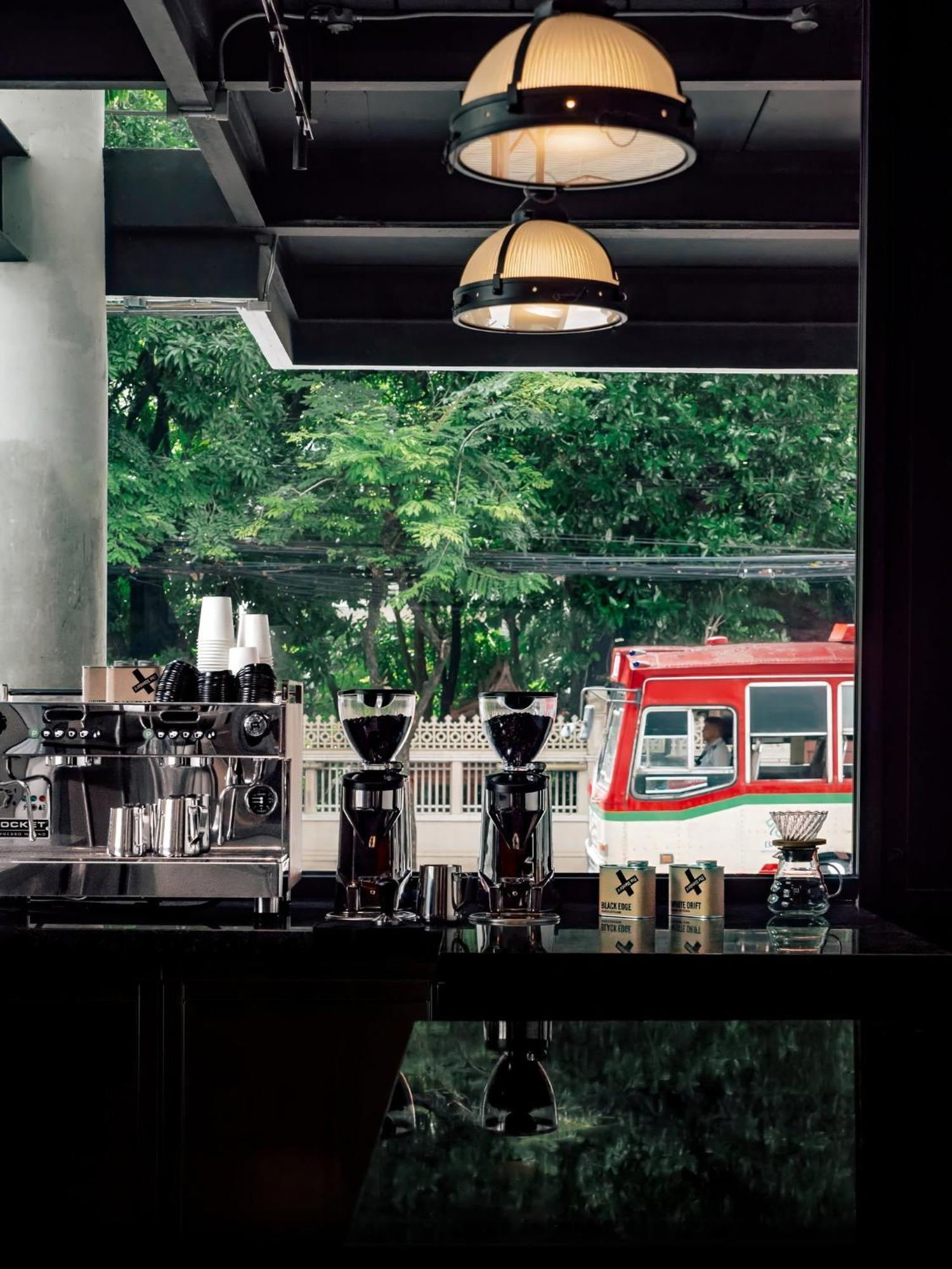מלון The Standardx, Bangkok Phra Arthit מראה חיצוני תמונה